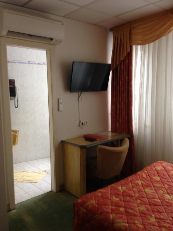 Hotel Union Sarreguemines Bagian luar foto